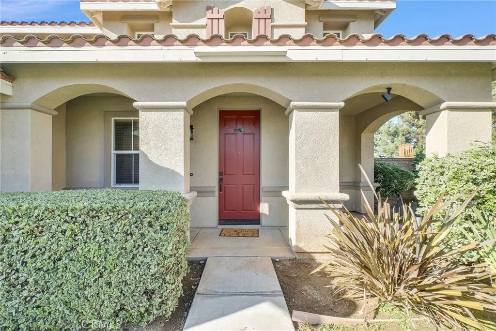 519 Cedarbrook Lane, Corona, CA 92879 - Photo 4 of 42, Corona, CA