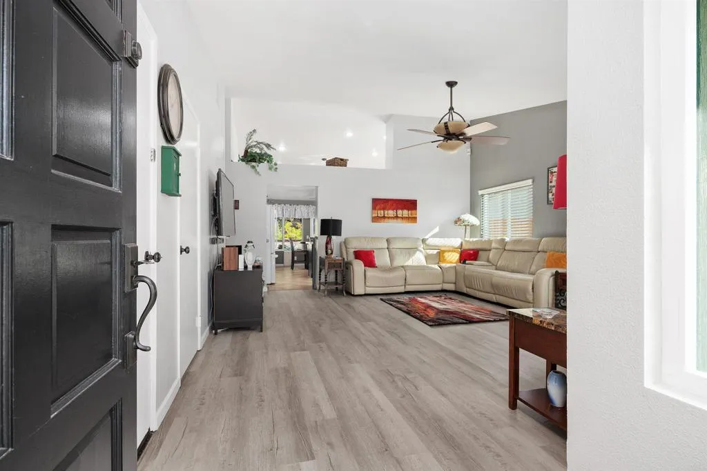 https://cdn.realtyfeed.com/cdn/127/306639412/d4ed58cc29e85da7539ada70316c591c.webp