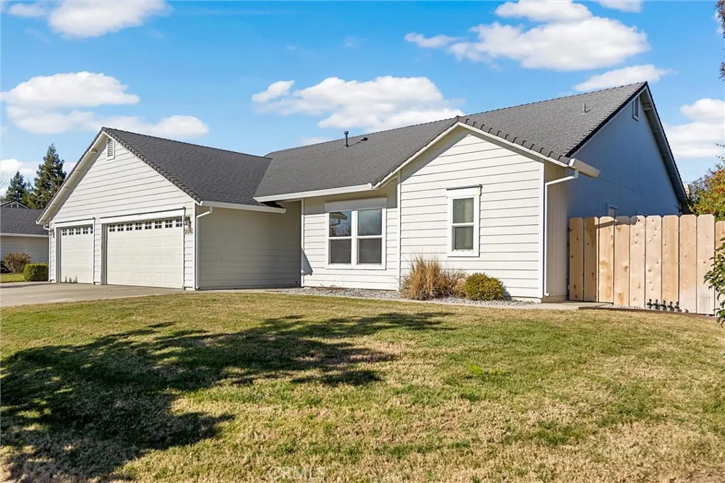 2010 Pebblestone, Red Bluff, CA 96080 - Photo 4 of 33, Red Bluff, CA