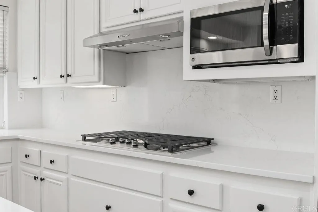 https://cdn.realtyfeed.com/cdn/127/306639449/3946825c33a29667952a355555e4866f.webp
