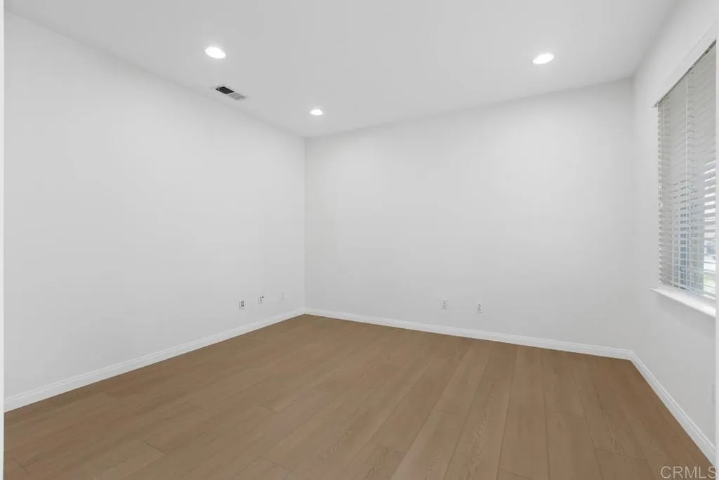 https://cdn.realtyfeed.com/cdn/127/306639449/daa57e043be6394c45733885245c7124.webp