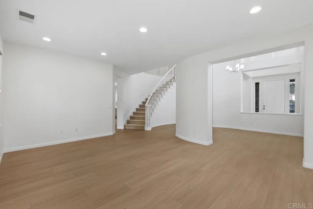 https://cdn.realtyfeed.com/cdn/127/306639449/de780c4987c4087386ad3e284fc24372.webp