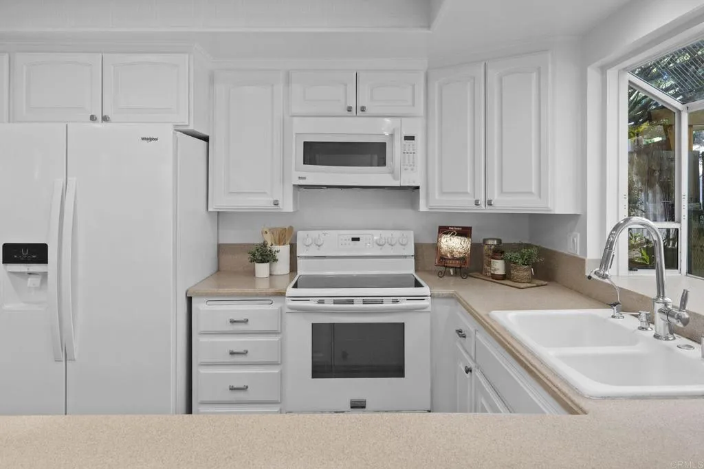 Photo #5: PTP2601015 Listing: Photo #5