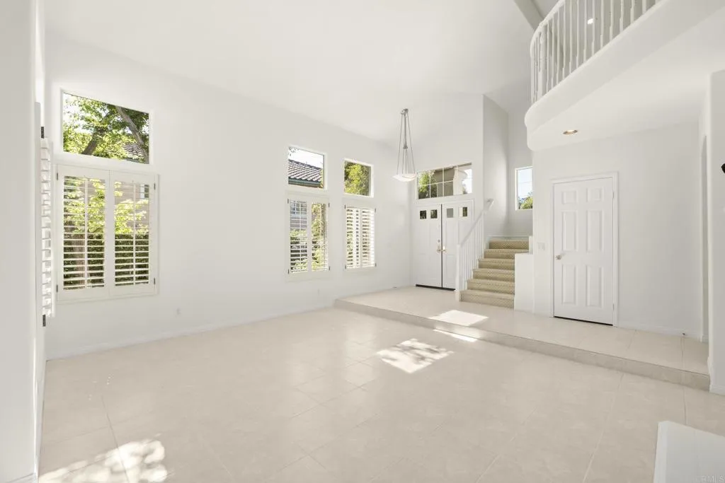 https://cdn.realtyfeed.com/cdn/127/306639492/de16221e8b6bf4363db42951ffbeeed9.webp