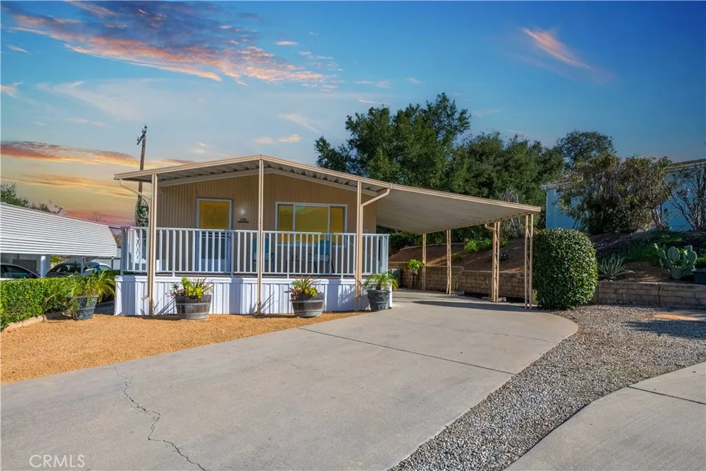 123 Charla Unit 123, Newbury Park, CA 91320