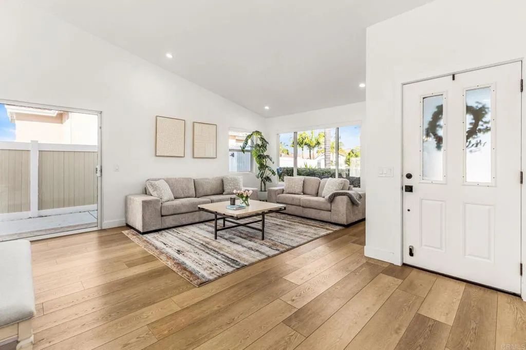 https://cdn.realtyfeed.com/cdn/127/306639546/1eb71671a73f1201b1d3d923a0270fd7.webp