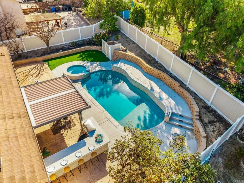 https://cdn.realtyfeed.com/cdn/127/306639546/4117f2a51bc8f9009bc6f28b84366896.webp