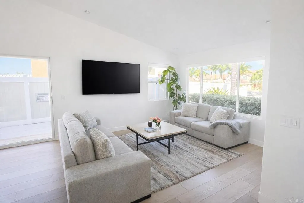 https://cdn.realtyfeed.com/cdn/127/306639546/e3168c5832f7276cc62589797cc38307.webp