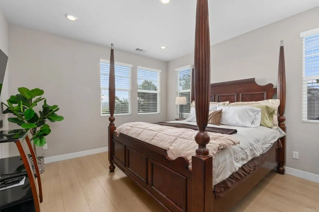 https://cdn.realtyfeed.com/cdn/127/306639551/0f73d75b1bdb2d1fadc59a565367370f.webp