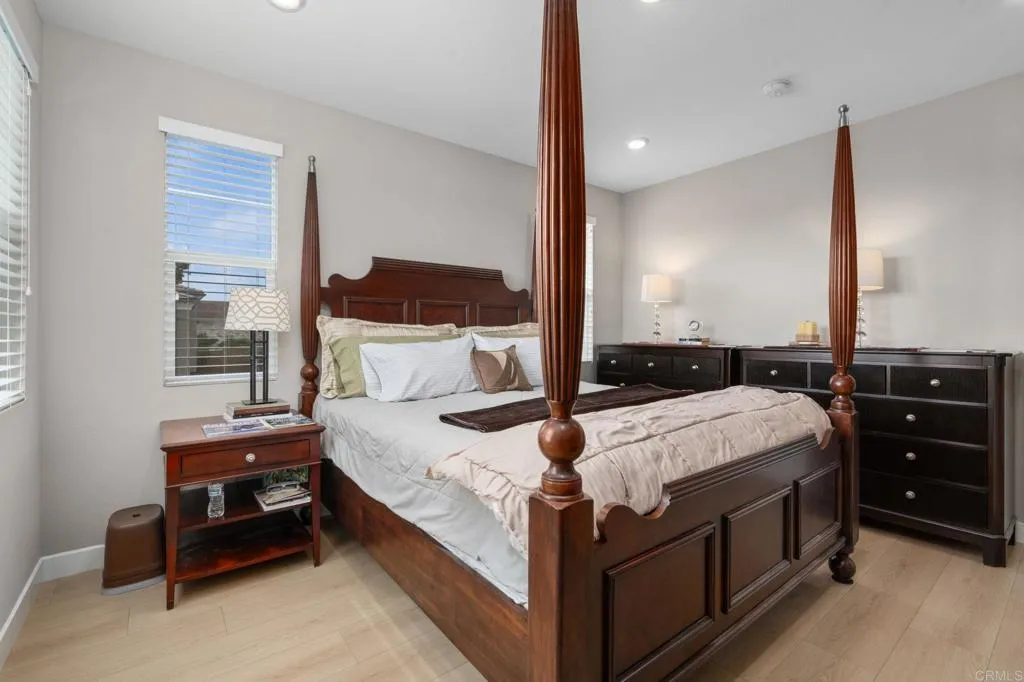 https://cdn.realtyfeed.com/cdn/127/306639551/28438d69a1f64f561bf81625d5017e10.webp
