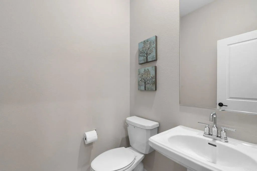 https://cdn.realtyfeed.com/cdn/127/306639551/e204cb0fcc9a785654f335ad5c99d991.webp