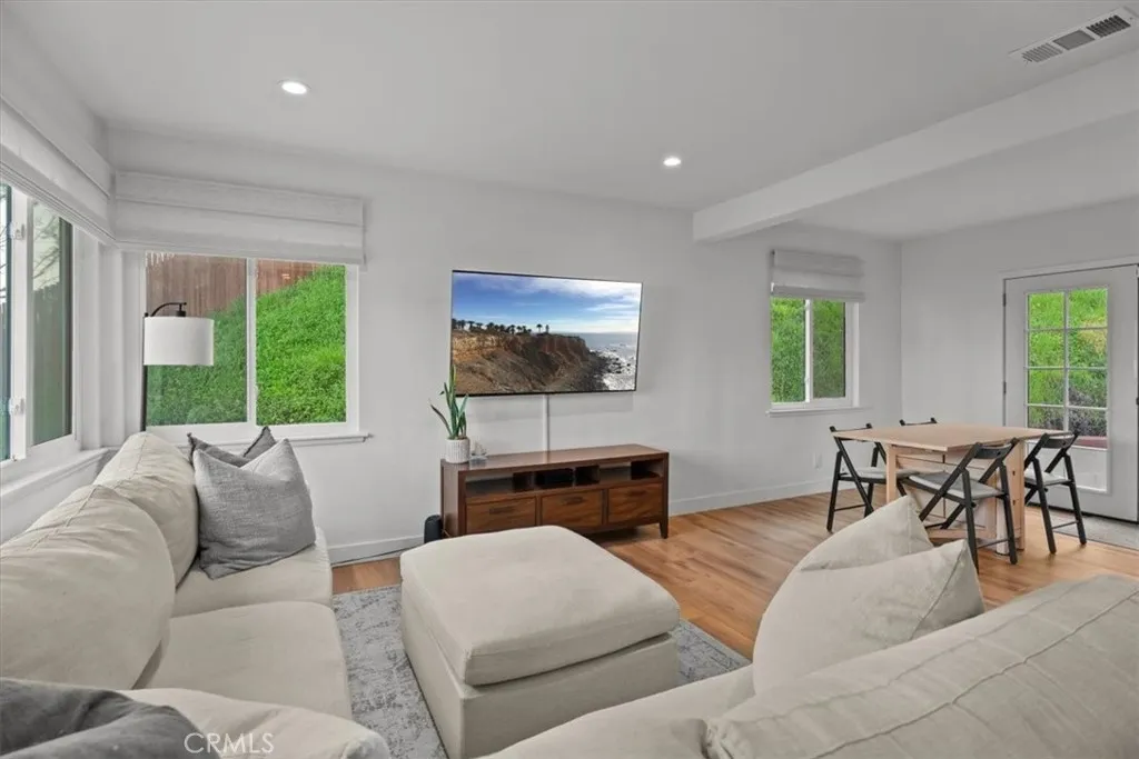 Redondo Beach, CA 90278