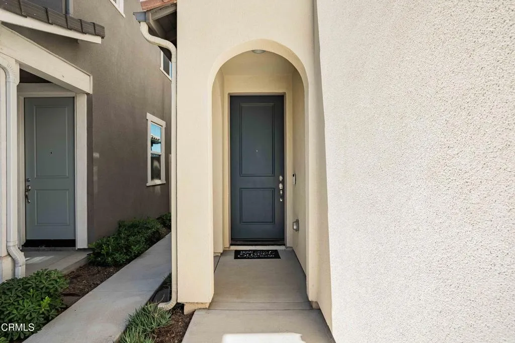 344 Campbell Court, Santa Paula, CA 93060 - Photo 3 of 33, Santa Paula, CA