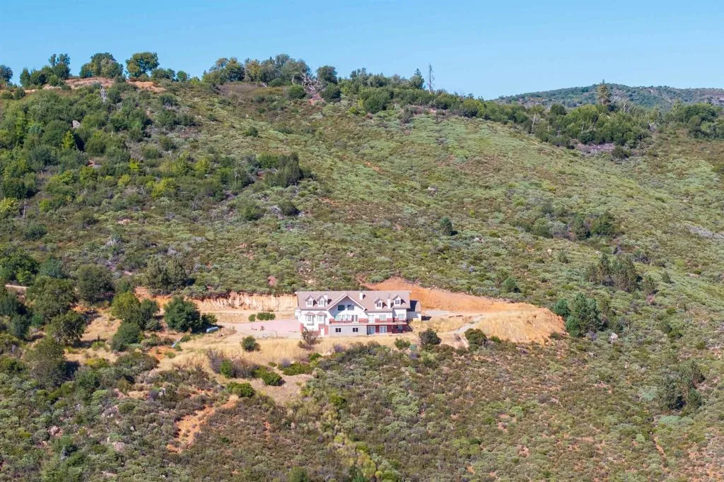 https://cdn.realtyfeed.com/cdn/127/306639687/0934db168dc02708295a4b7daf06ef73.webp