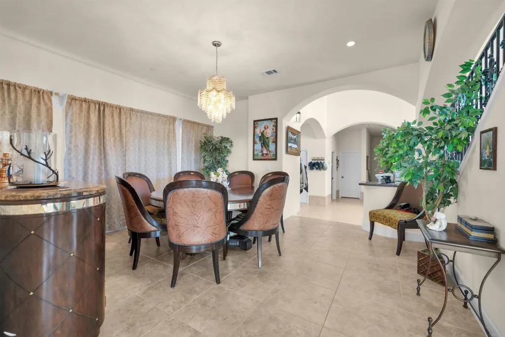 https://cdn.realtyfeed.com/cdn/127/306639687/551798b4081fb449793b4ec01e89d5e0.webp