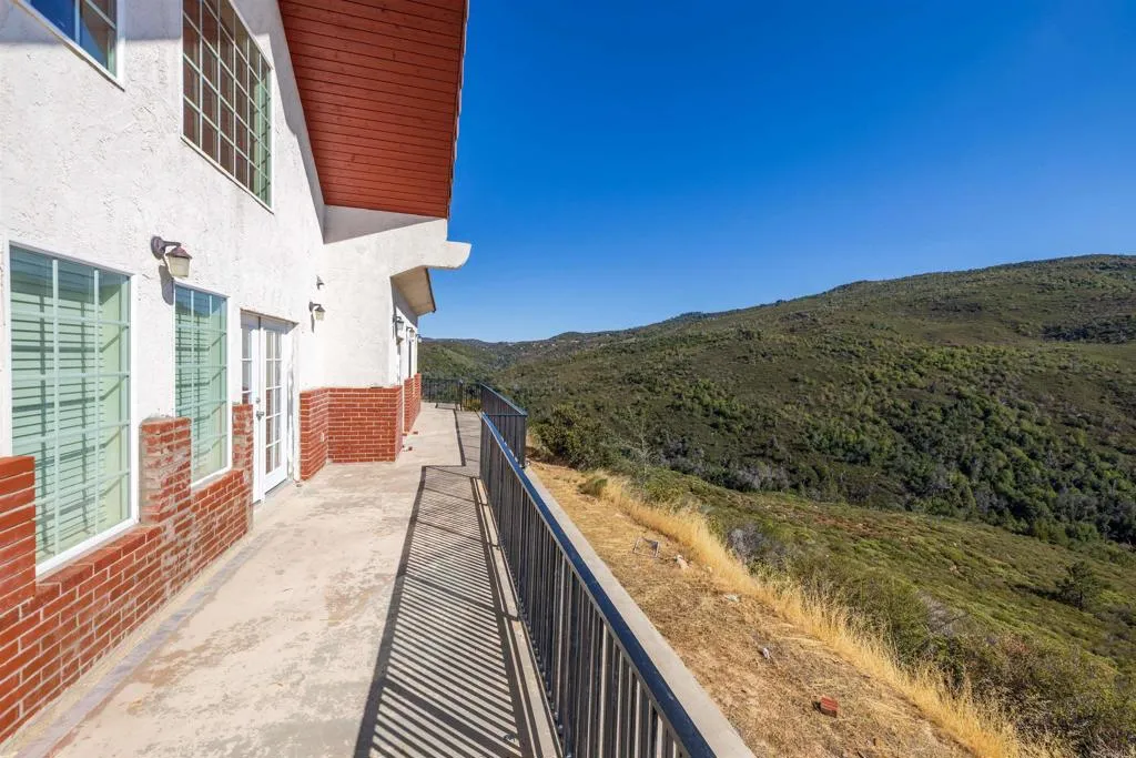 https://cdn.realtyfeed.com/cdn/127/306639687/79683716d09787f0d8fd857331d2c530.webp
