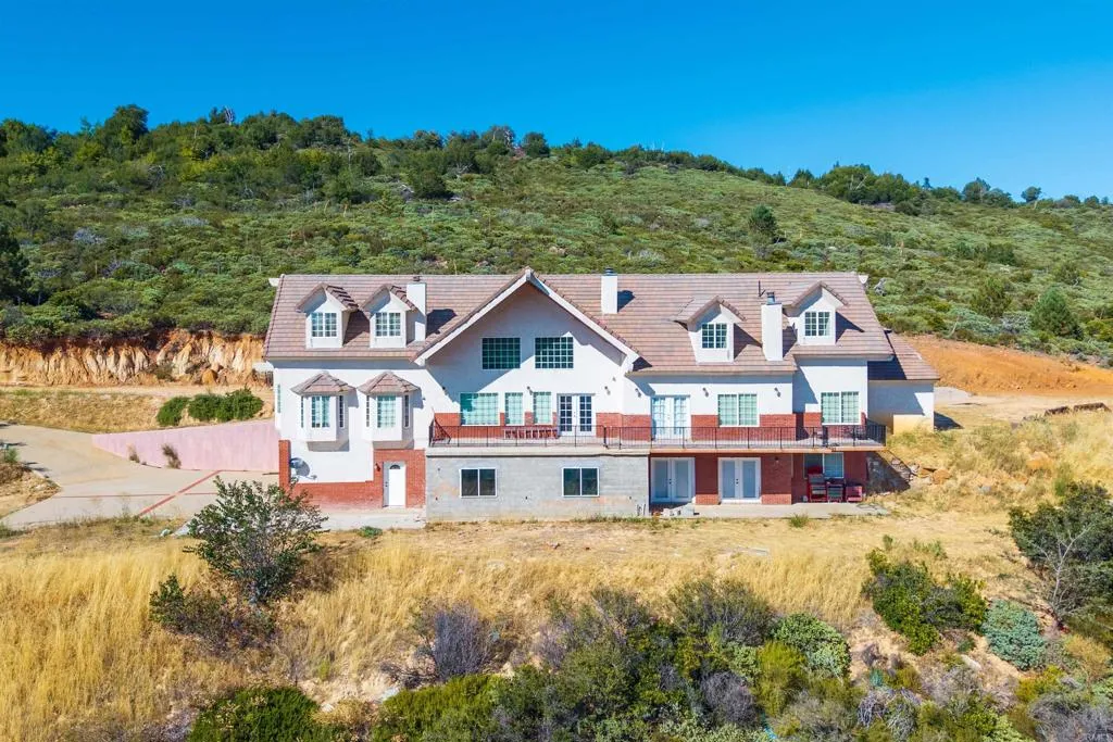https://cdn.realtyfeed.com/cdn/127/306639687/9afc43b1e85072a0d3c05d06ee31724d.webp
