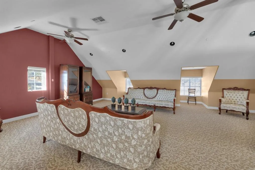 https://cdn.realtyfeed.com/cdn/127/306639687/c4ba243ca0287e1e8065dd5fae36af68.webp