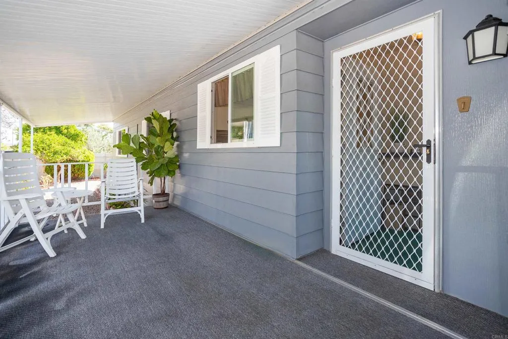 https://cdn.realtyfeed.com/cdn/127/306639718/cee84b4d9dd735da4d45500b632d71d6.webp