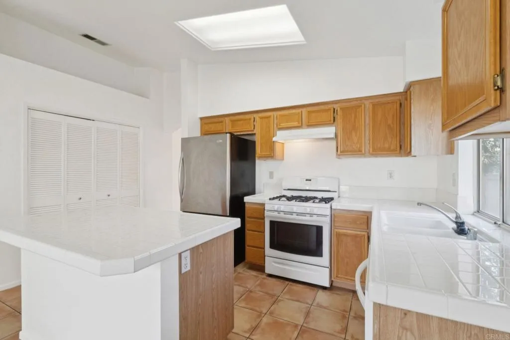 https://cdn.realtyfeed.com/cdn/127/306639754/c36175d7669cac7982ee888814888488.webp