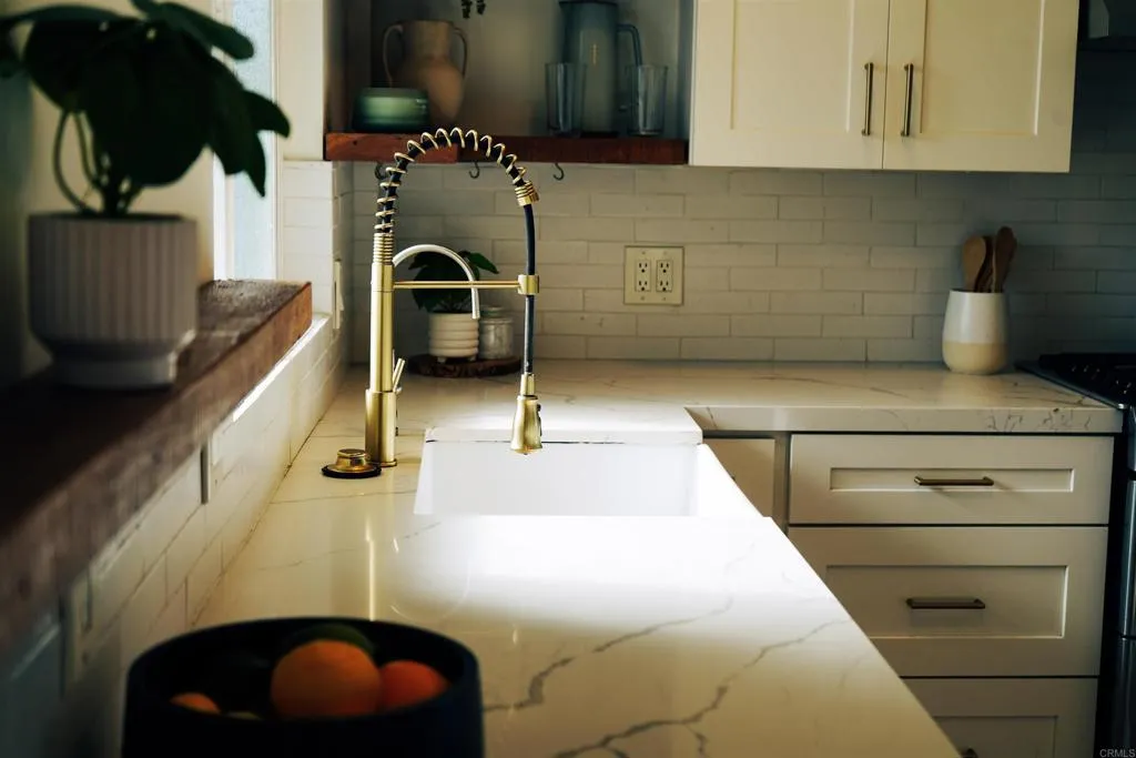 Photo #9: PTP2601027 Listing: Photo #9