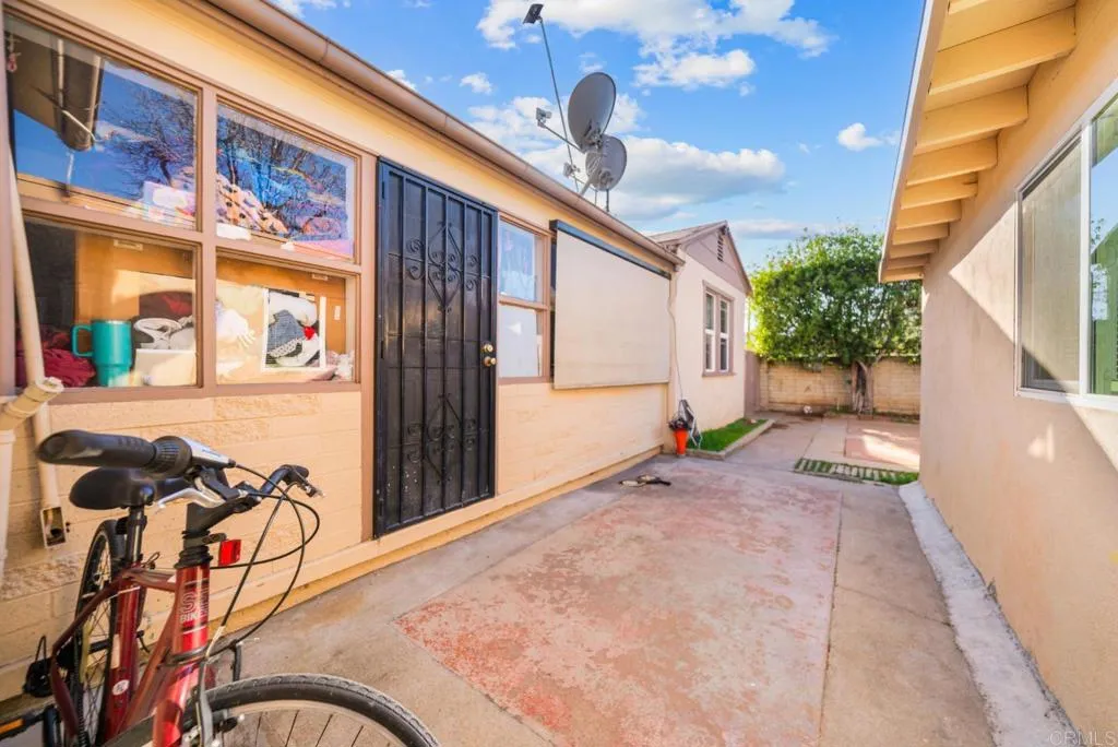 986 Merritt Drive, El Cajon, CA, 92020
