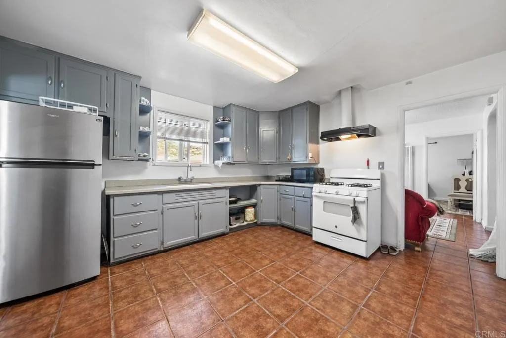 986 Merritt Drive, El Cajon, CA, 92020