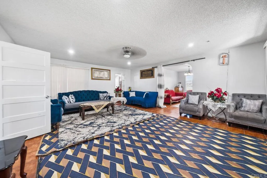 986 Merritt Drive, El Cajon, CA, 92020
