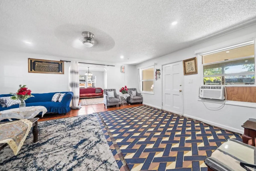986 Merritt Drive, El Cajon, CA, 92020