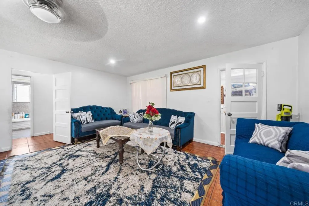 986 Merritt Drive, El Cajon, CA, 92020