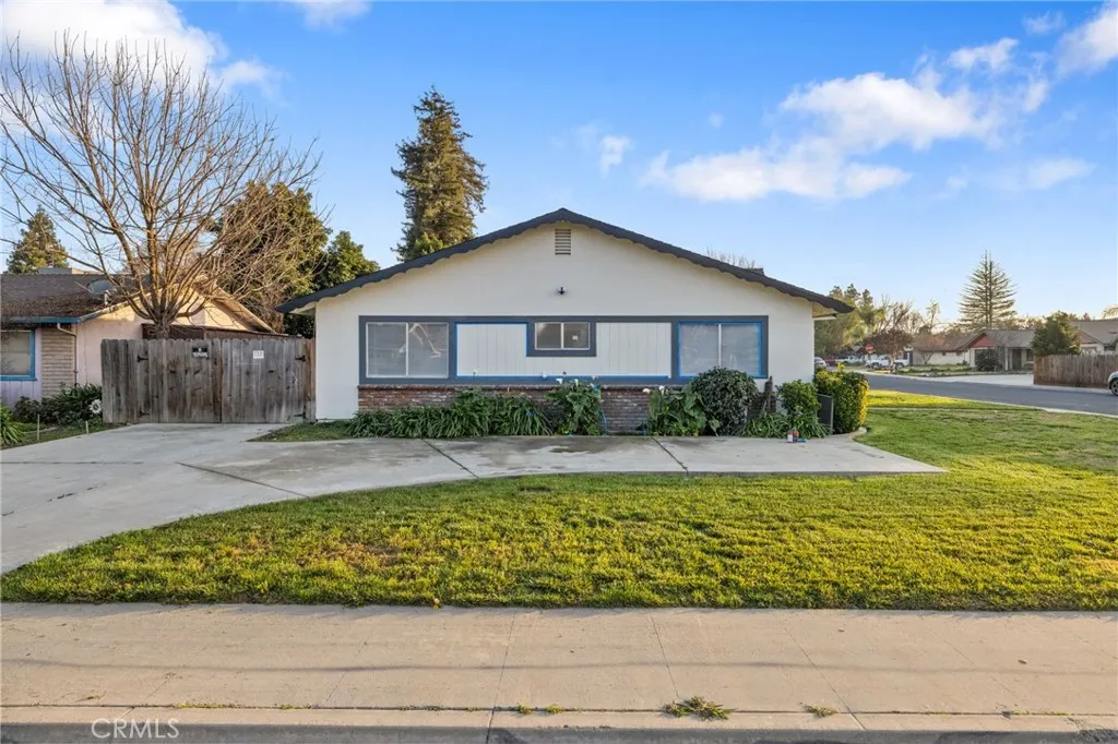 2342 S Sowell Street, Visalia, CA 93277 - Photo 4 of 47, Visalia, CA