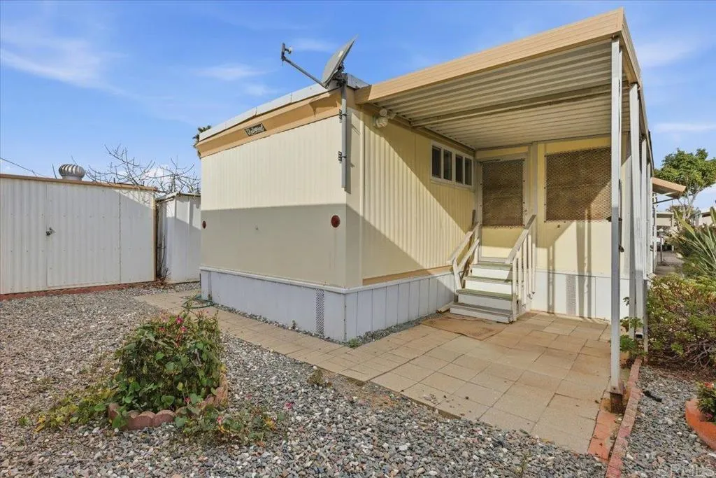 https://cdn.realtyfeed.com/cdn/127/306639842/561000c61cf7c2f471ad2e0c88e4f1d6.webp