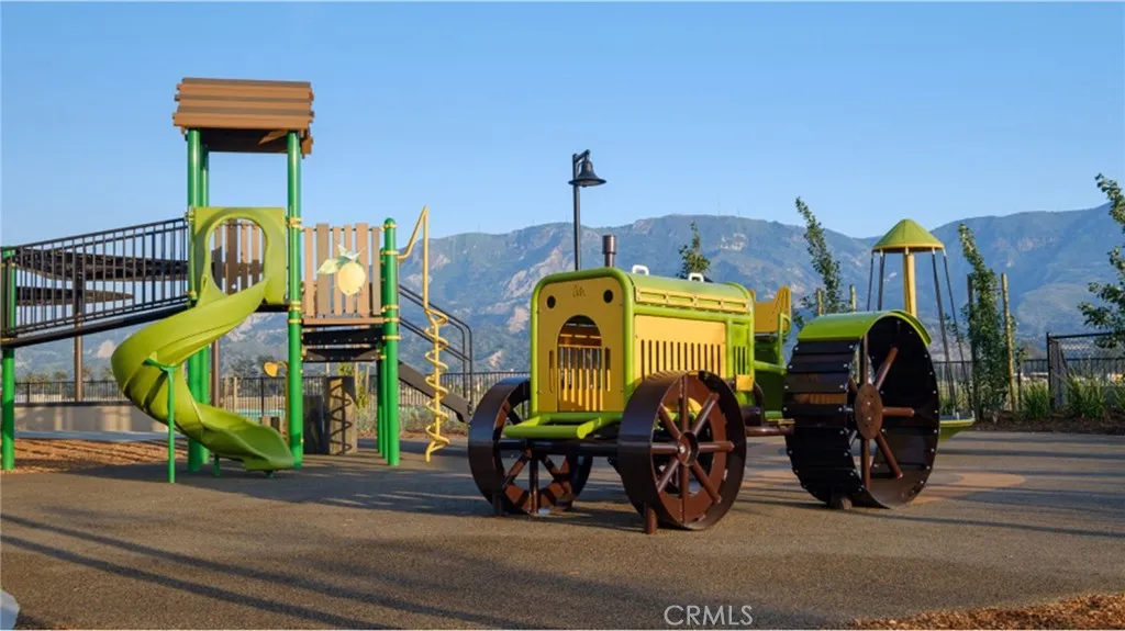 684 Ledgestone Drive, Santa Paula, CA 93060 - Photo 4 of 7, Santa Paula, CA