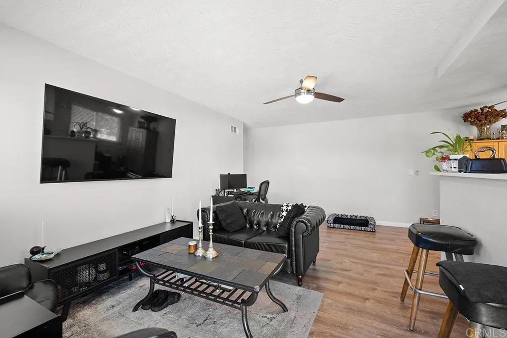 https://cdn.realtyfeed.com/cdn/127/306639864/0b58eb3986fce8e0b0b612e767b9a674.webp