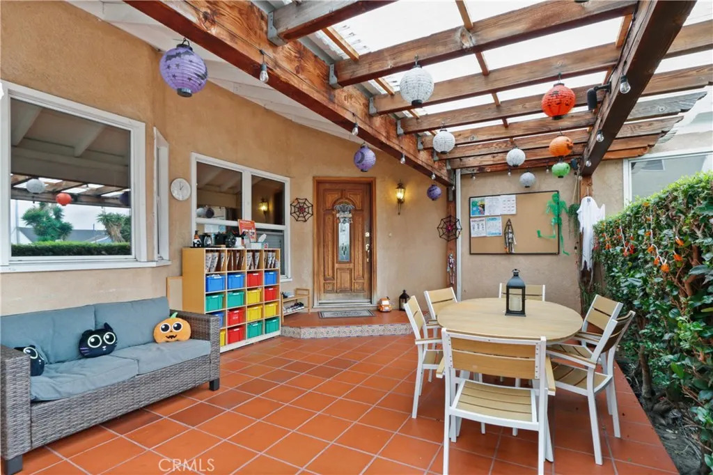 1921 Chariton Street, Los Angeles, CA 90034 - Photo 3 of 34, Los Angeles, CA