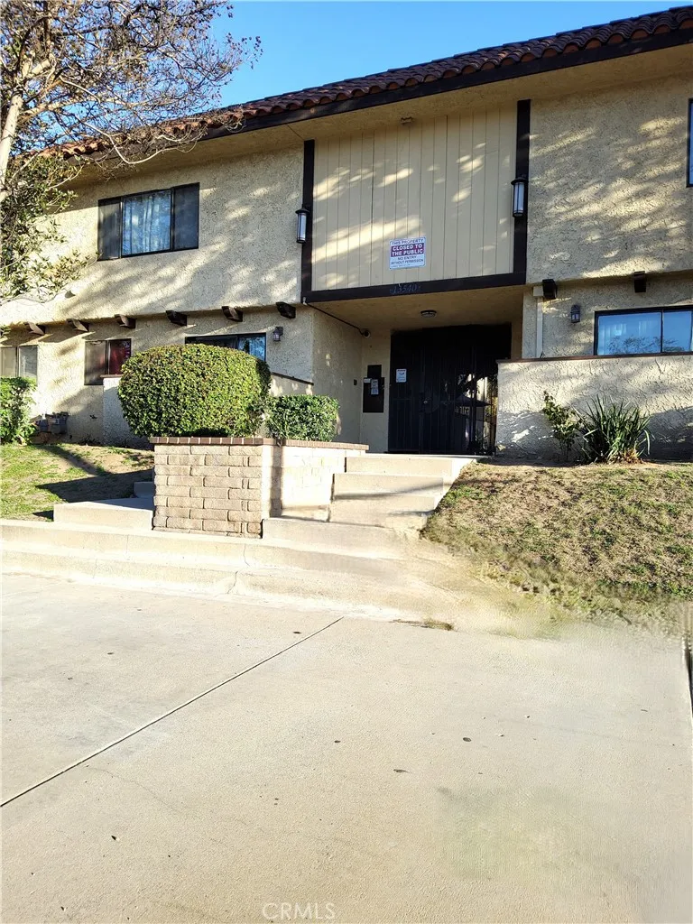 Sylmar, CA 91342
