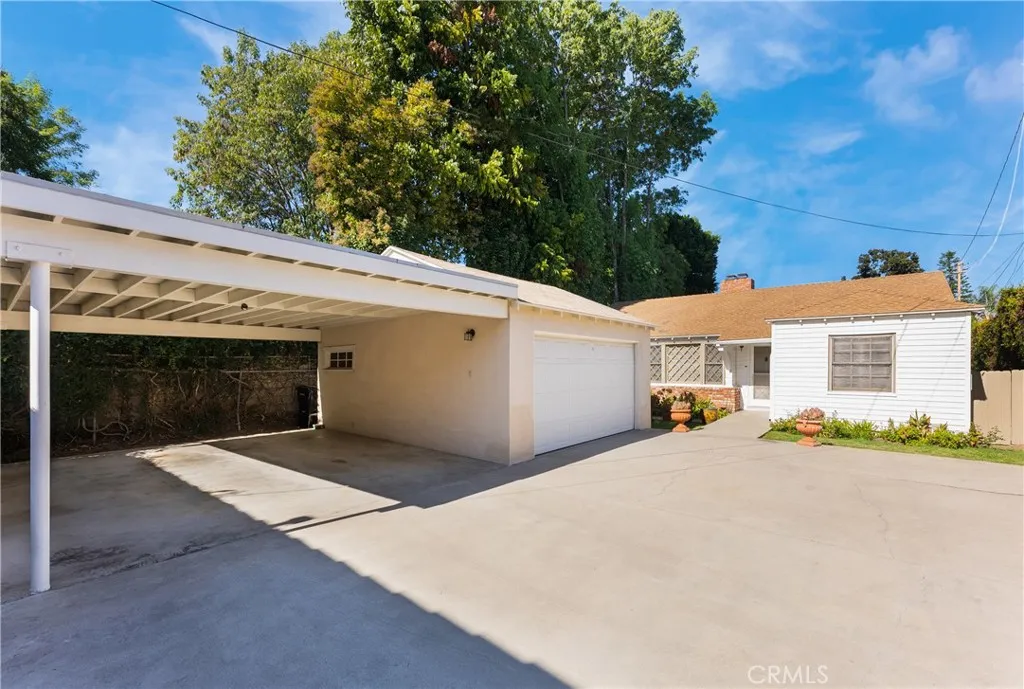 15207 Greenleaf, Sherman Oaks, CA, 91403