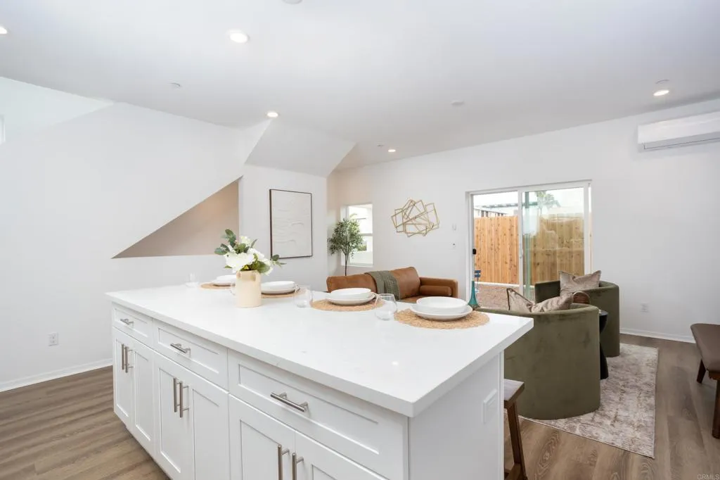 Photo #7: PTP2601037 Listing: Photo #7