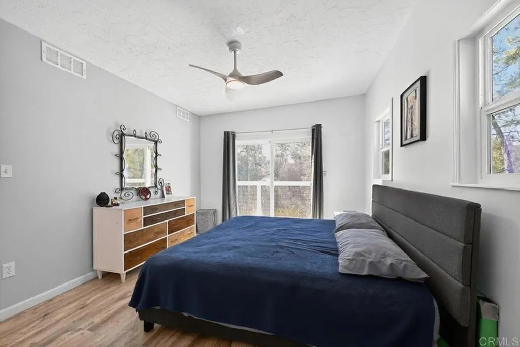 https://cdn.realtyfeed.com/cdn/127/306640145/ae96b61004bd932905b63a919e3c2945.webp