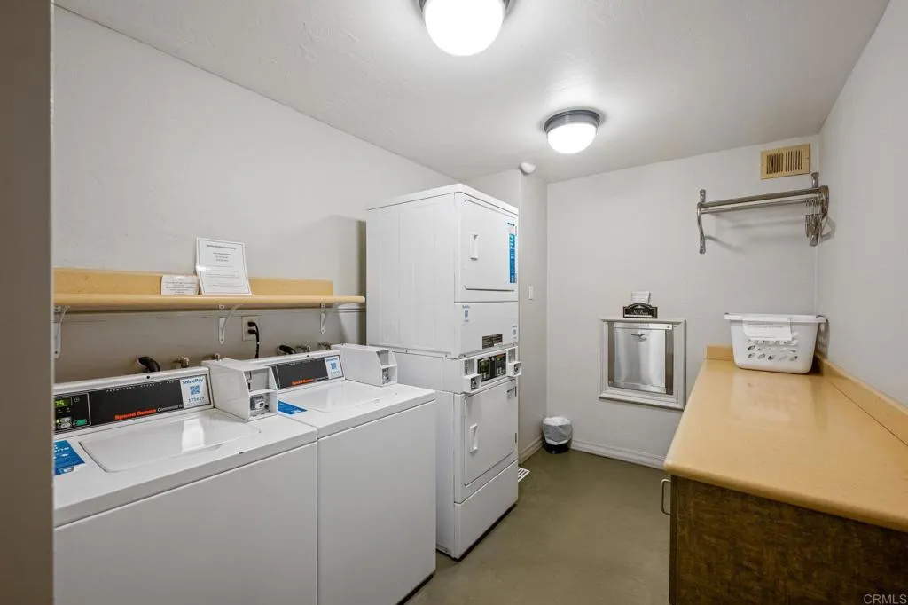 https://cdn.realtyfeed.com/cdn/127/306640189/3d4a005f4987a59749c605071cd8fbbc.webp