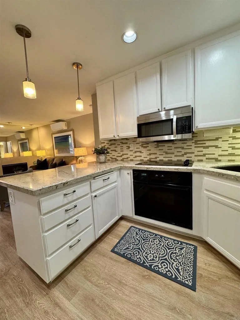 https://cdn.realtyfeed.com/cdn/127/306640189/6b3ee9139835260eb7b7ca2a11758109.webp