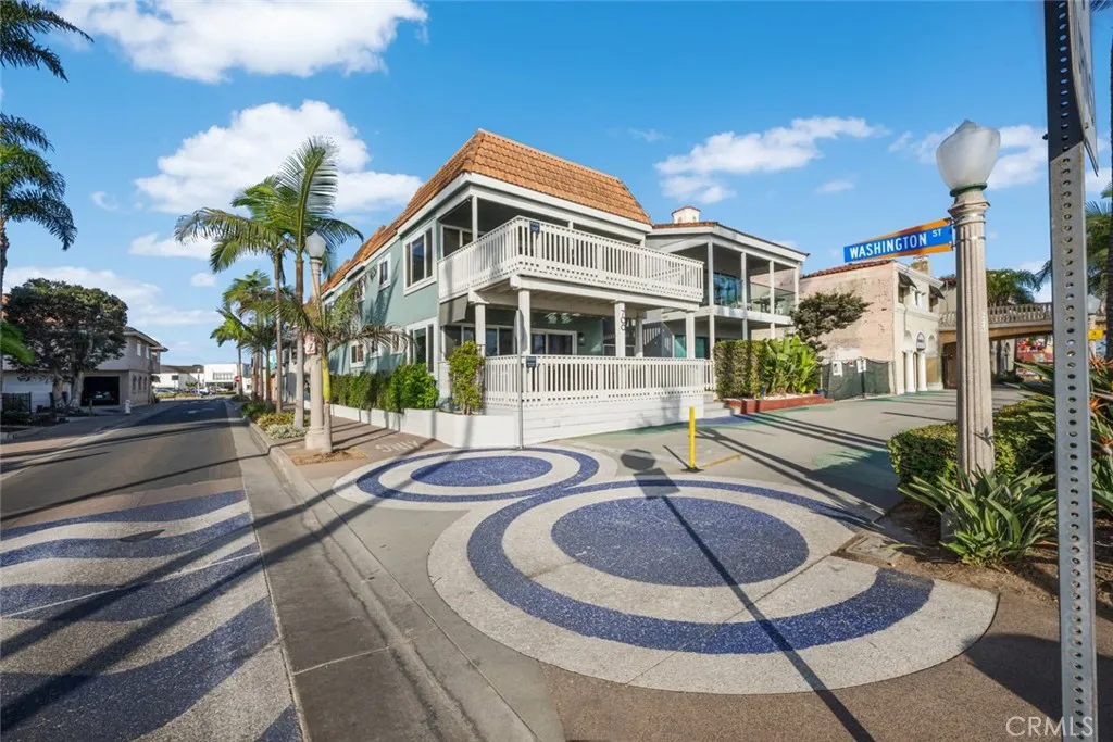 Newport Beach, CA 92661