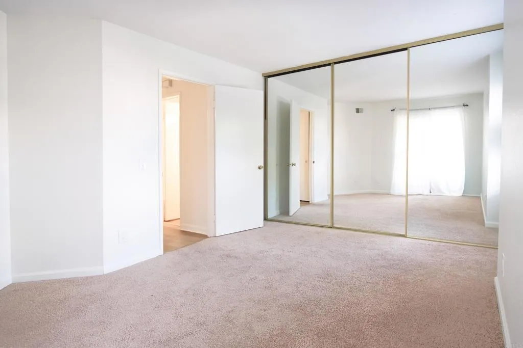 https://cdn.realtyfeed.com/cdn/127/306640229/940d43f8b481940ff8c173235daa66a0.webp