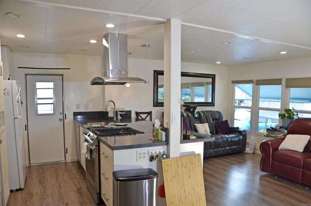 https://cdn.realtyfeed.com/cdn/127/306640259/662065163a66dfd40ce512d621a0566f.webp