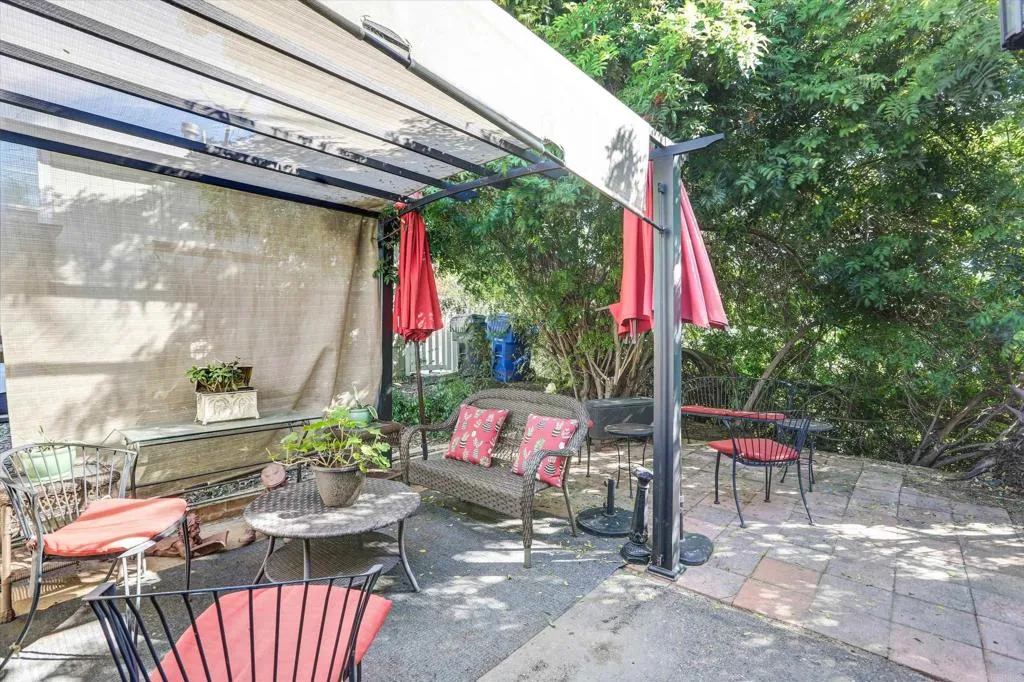 https://cdn.realtyfeed.com/cdn/127/306640266/057c94bafcf6e3388b90cab046cb62b3.webp