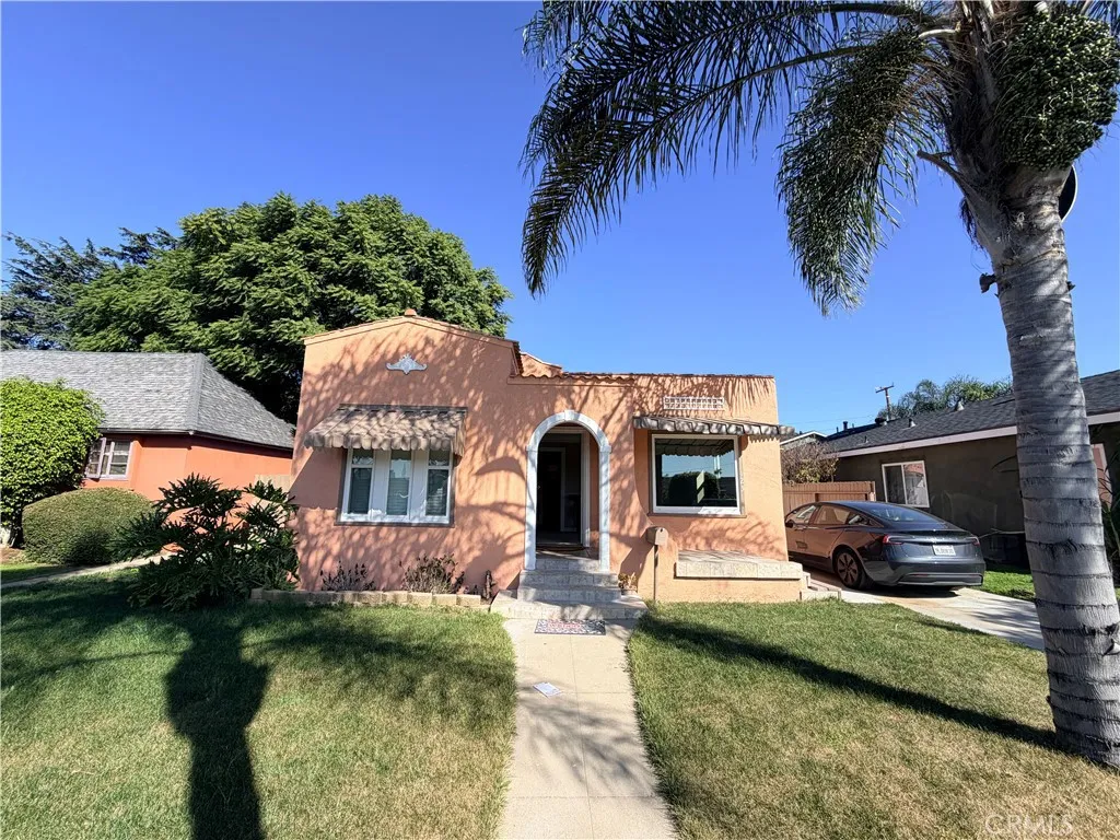 1121 Exposition, Los Angeles, CA, 90007