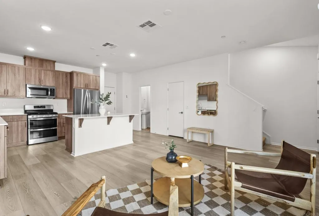 Photo #3: NDP2601309 Listing: Photo #3