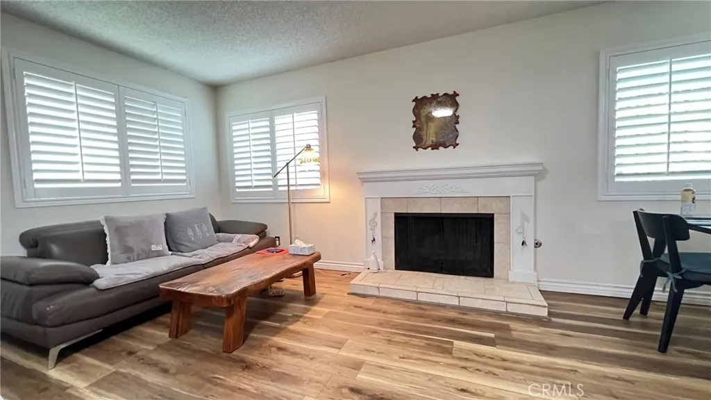 306 E Thornton, Hemet, CA 92543 - Photo 3 of 27, Hemet, CA