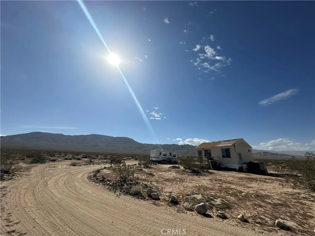 777 Walker Road, Johnson Valley, CA, 92285