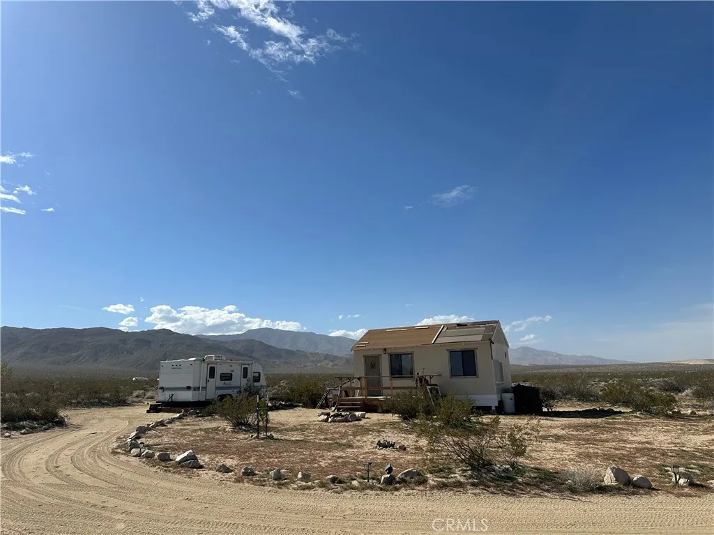 777 Walker Road, Johnson Valley, CA, 92285